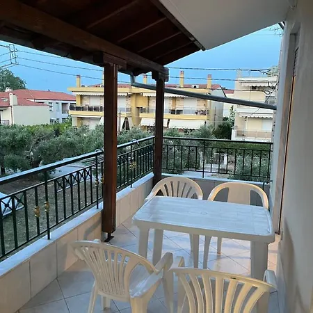 Sakis 2 * Polychrono