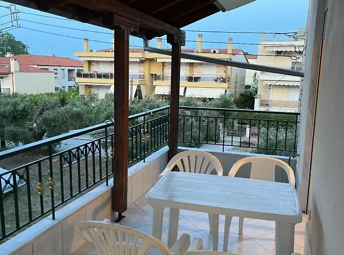 Sakis 2 * Polychrono